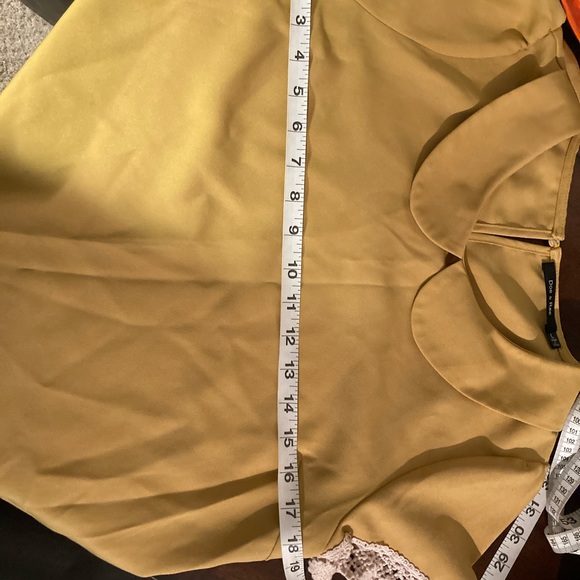 Top - Picture 5 of 6